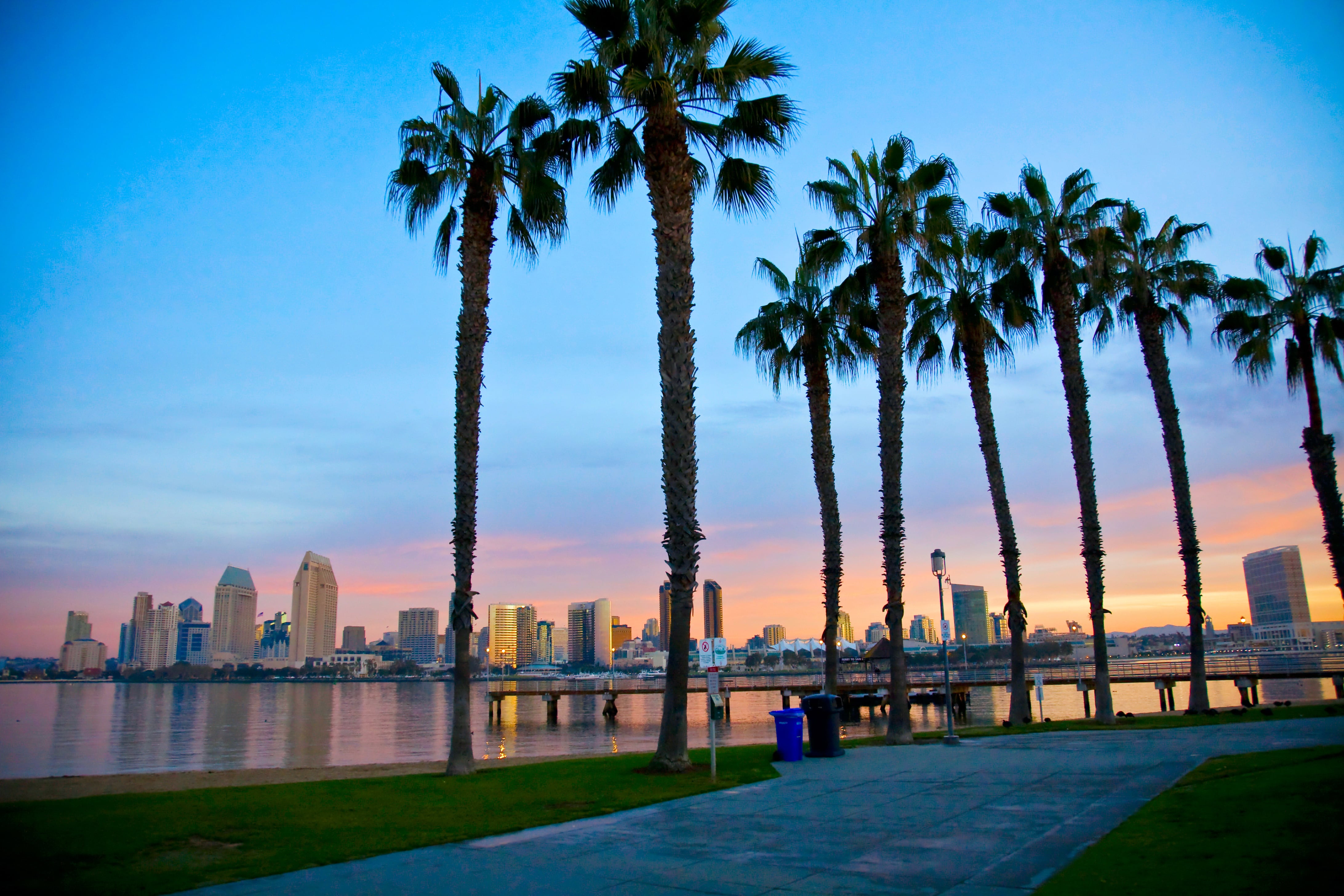 San Diego, ABD — EC English San Diego kampüsü ve şehir kareleri 2/3