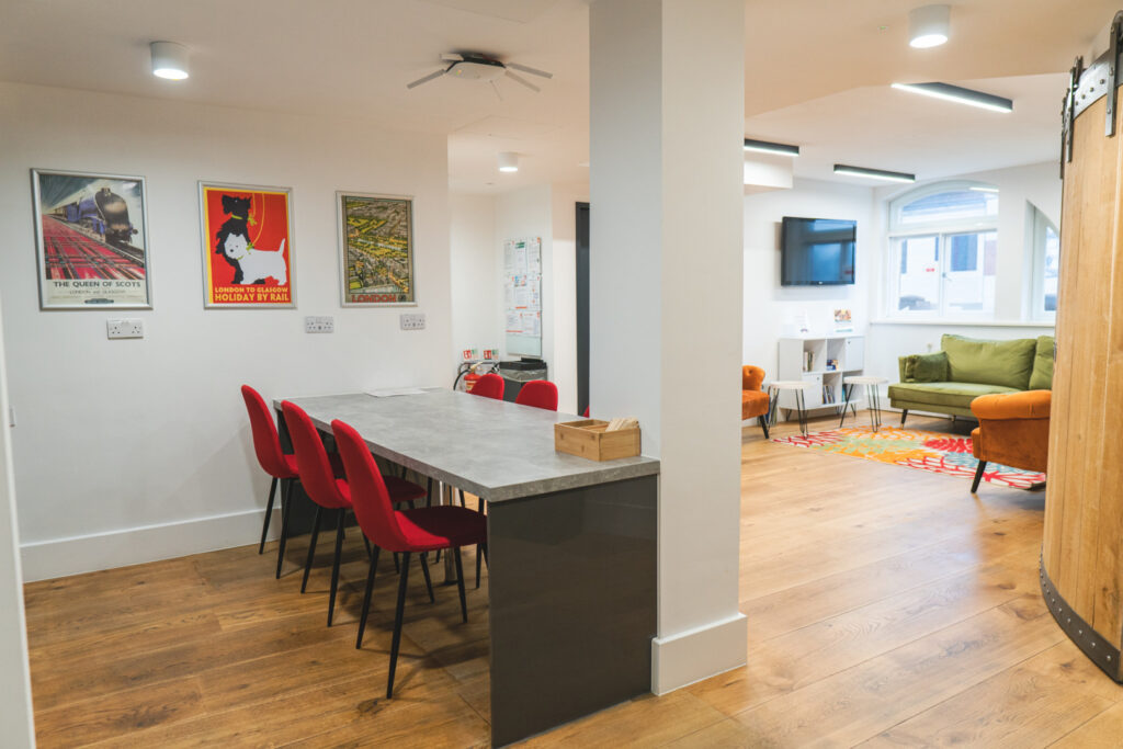 Area relax - EC English 30+, scuola di inglese per adulti