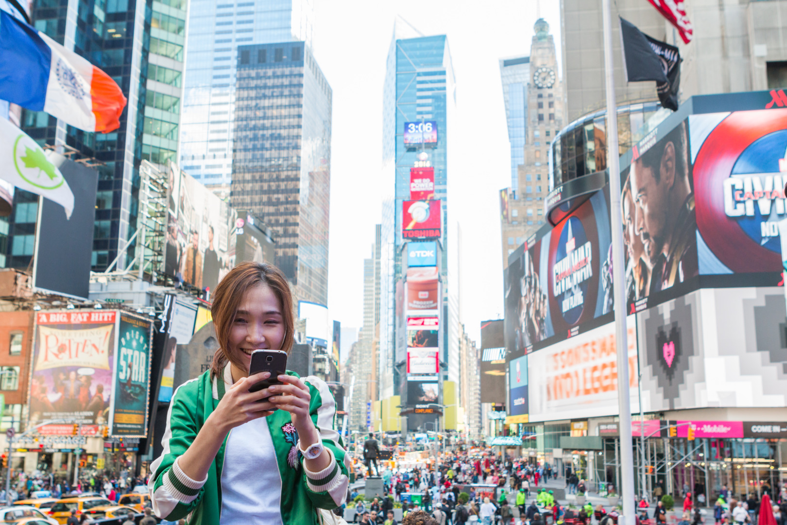 Uno studente dell'EC di New York a Times Square