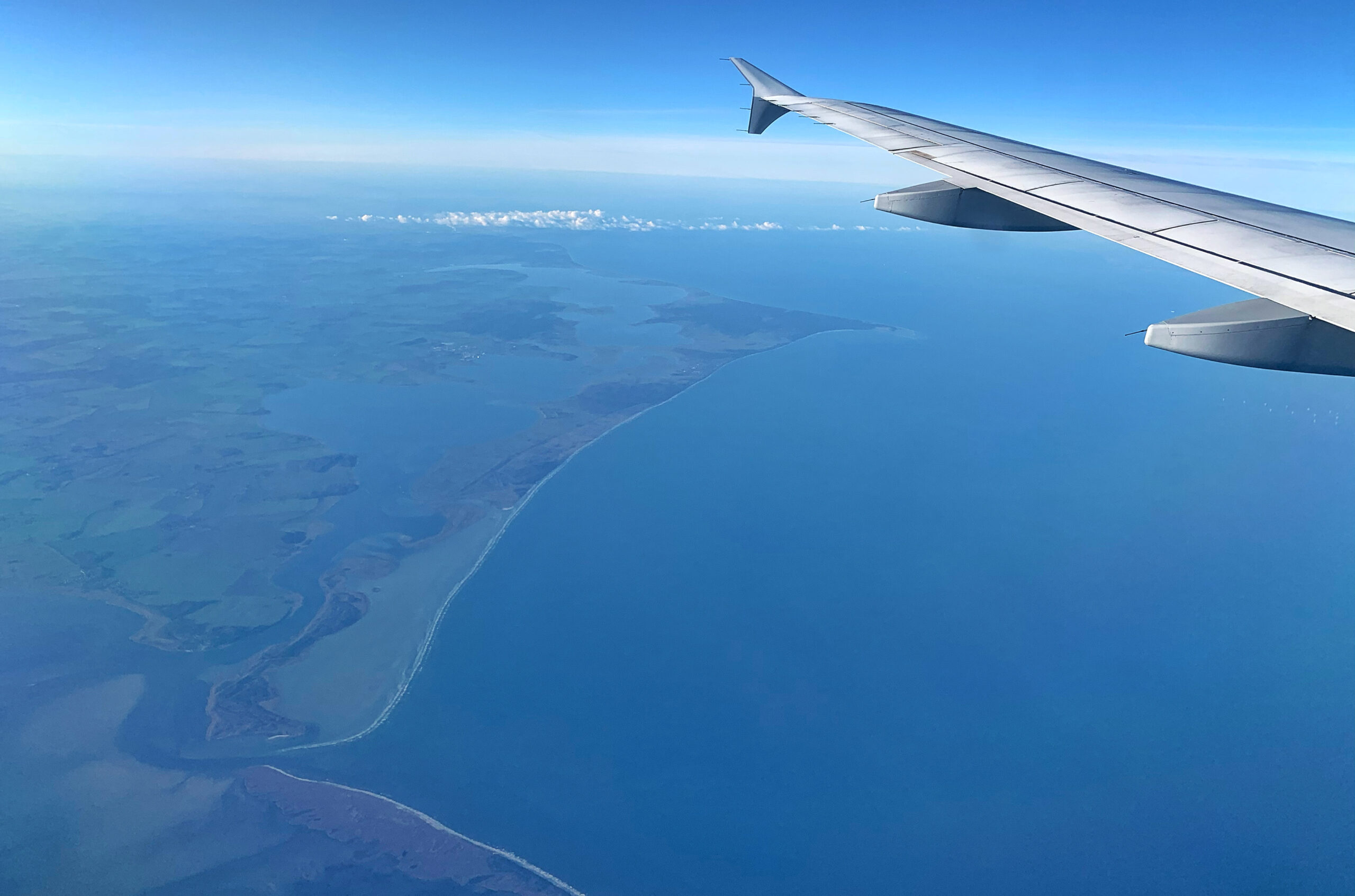 flying-The-world-is-waiting-
